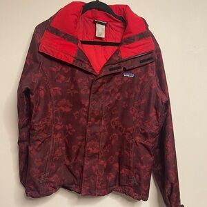 Patagonia Vibrant Red Outerwear size large